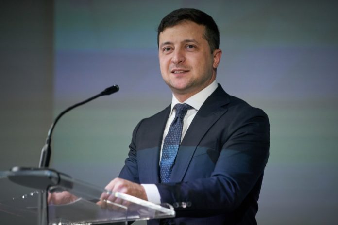 Зеленський запровадив День спротиву окупації Криму Зеленський запровадив День спротиву окупації Криму