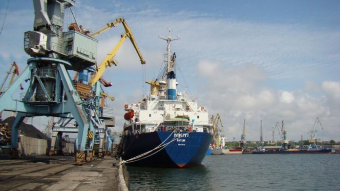 Україна продасть три морські порти через неприбутковість Україна продасть три морські порти через неприбутковість