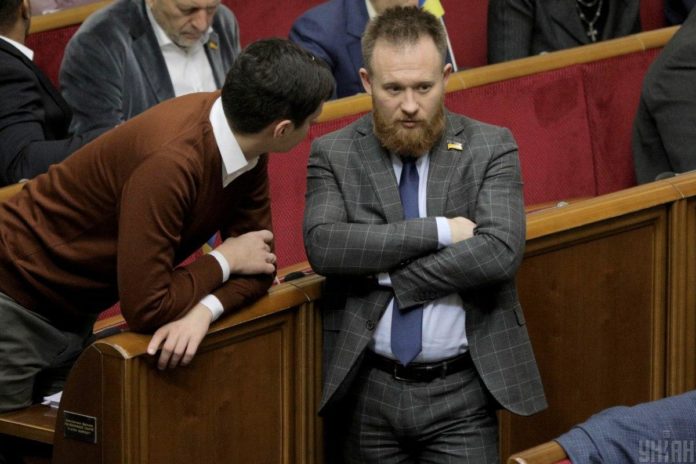 Ще один «Слуга народу» підтримав відновлення водопостачання у Крим Ще один «Слуга народу» підтримав відновлення водопостачання у Крим