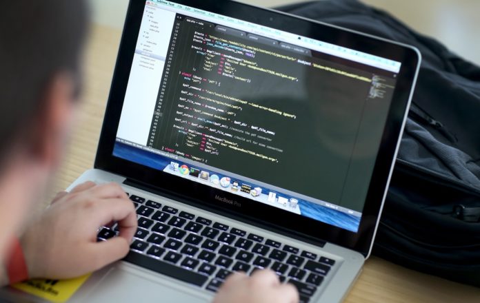 Експорт ІТ-послуг за рік виріс на 15% — Держстат Експорт ІТ-послуг за рік виріс на 15% — Держстат