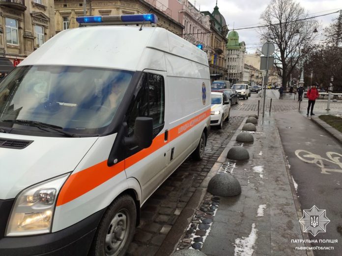Львівські патрульні перевіряли водіїв на ввічливість: що дізналися Львівські патрульні перевіряли водіїв на ввічливість: що дізналися
