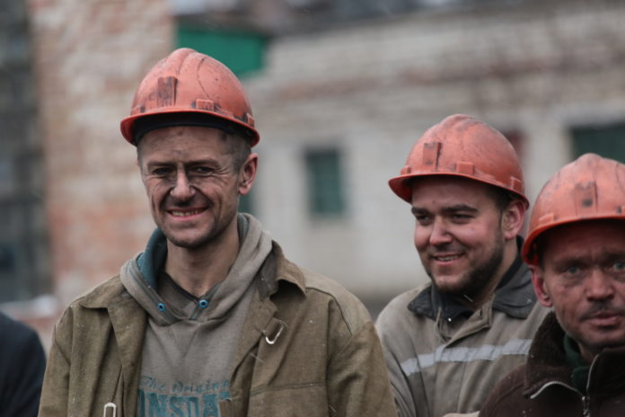 Що думають шахтарі Червонограда про борги, Зеленського і нового голову ОДА (фото)