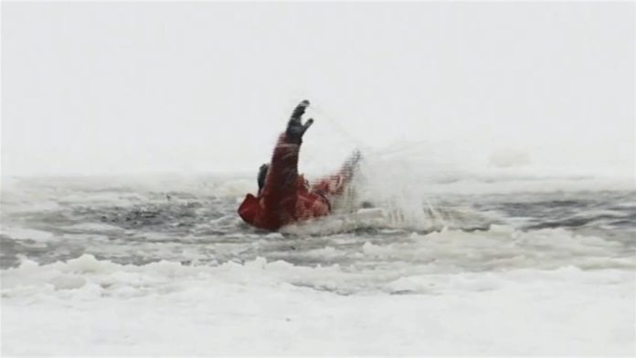 На Львівщині від переохолодження помер рибалка, який провалився під лід