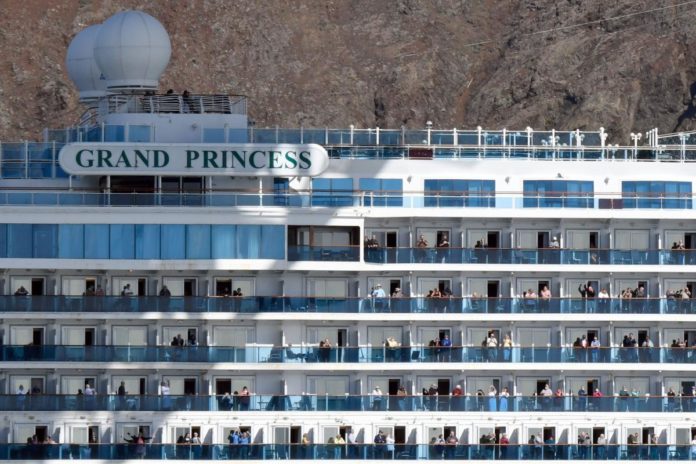 Сьогодні в Україну має повернутися екіпаж лайнеру Grand Princess Сьогодні в Україну має повернутися екіпаж лайнеру Grand Princess