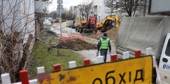 Частину вулиці Шевченка перекрили: три маршрути курсують за новою схемою Частину вулиці Шевченка перекрили: три маршрути курсують за новою схемою
