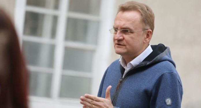 Садовий прокоментував, що означатиме для міста введення надзвичайного стану Садовий прокоментував, що означатиме для міста введення надзвичайного стану