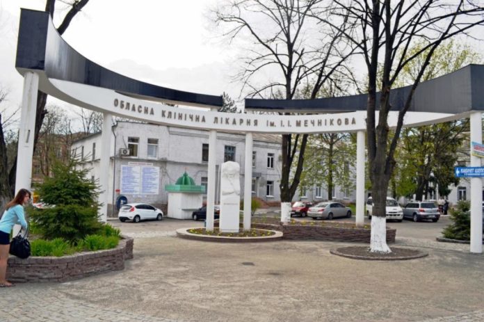 У лікарні Мечникова розповіли про стан бійців, в автомобіль яких влучила протитанкова ракета У лікарні Мечникова розповіли про стан бійців, в автомобіль яких влучила протитанкова ракета