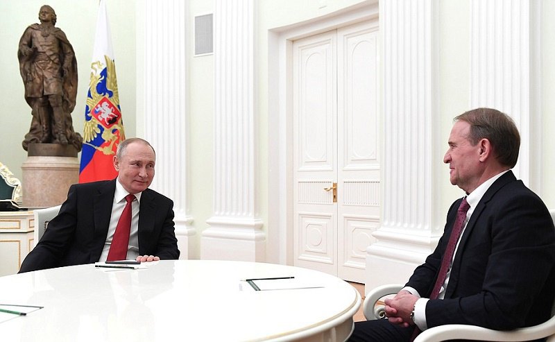 Медведчук і Рабінович провели «діалог заради миру» у Москві
