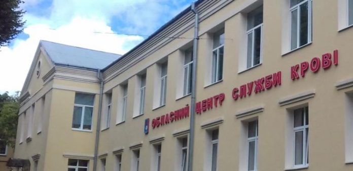 У Львівському центрі служби крові постала гостра потреба в донорах усіх груп кров У Львівському центрі служби крові постала гостра потреба в донорах усіх груп кров