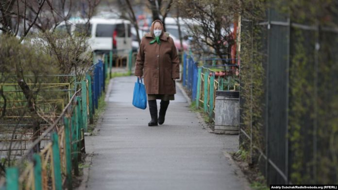 Уряд з травня збільшує пенсії: кому і на скільки Уряд з травня збільшує пенсії: кому і на скільки