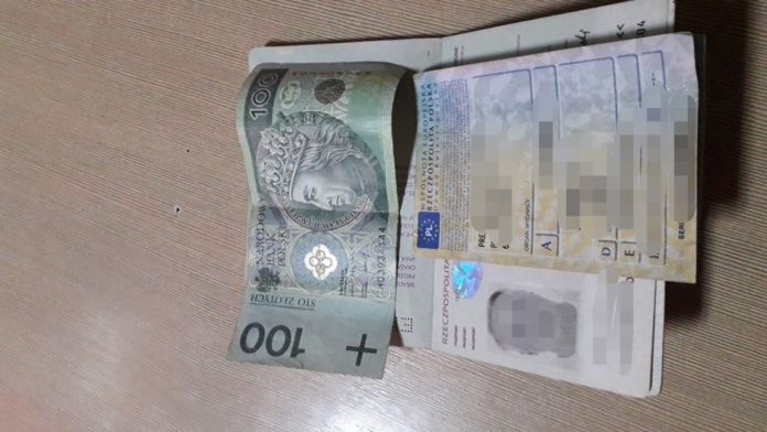 Хотів перетнути кордон: поляк намагався підкупити львівських прикордонників Хотів перетнути кордон: поляк намагався підкупити львівських прикордонників