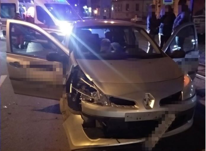 У Львові таксист Uber збив пішохода У Львові таксист Uber збив пішохода