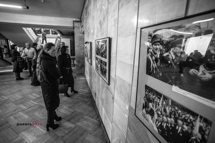 Як у Львові проходить фотовиставка пам’яті Любомира Криси (відео) Як у Львові проходить фотовиставка пам’яті Любомира Криси (відео)