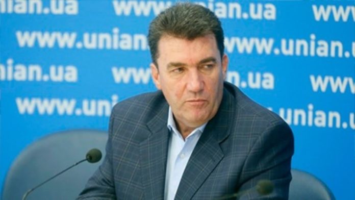Україна на два тижні закриє кордон для іноземців Україна на два тижні закриє кордон для іноземців