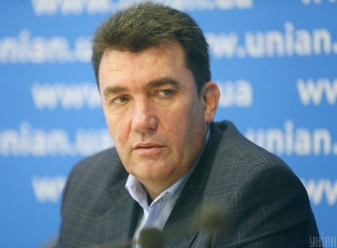 Люди зі щепленням від кору майже не хворіють на коронавірус – секретар РНБО Люди зі щепленням від кору майже не хворіють на коронавірус – секретар РНБО