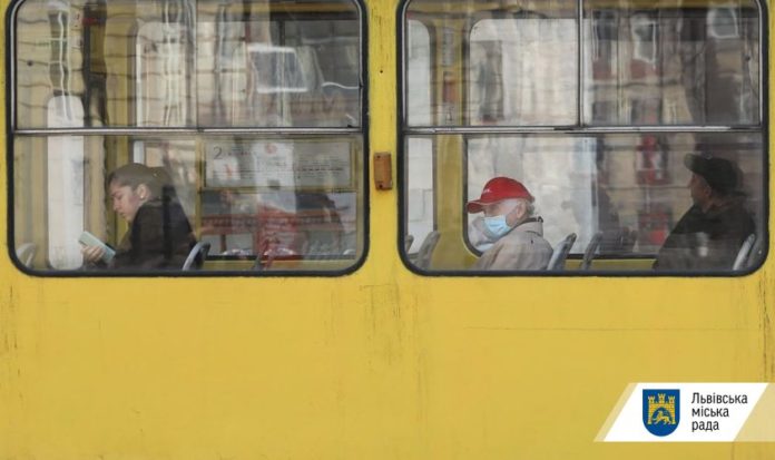 У Львові від завтра і до кінця карантину у транспорті скасовані пільги на перевезення У Львові від завтра і до кінця карантину у транспорті скасовані пільги на перевезення