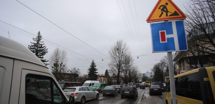 Частину вулиці Левандівської перекриють до кінця літа Частину вулиці Левандівської перекриють до кінця літа