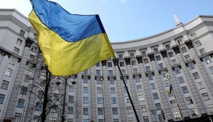 Підсумки засідання Кабміну: закриті кордони, припинені міжміські перевезення Підсумки засідання Кабміну: закриті кордони, припинені міжміські перевезення