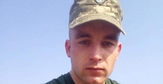 Не вийшов з коми: у госпіталі помер тяжкопоранений на Донбасі боєць Не вийшов з коми: у госпіталі помер тяжкопоранений на Донбасі боєць