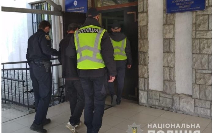 Поліцейські затримали зловмисників, причетних до розбою у Новому Роздолі Поліцейські затримали зловмисників, причетних до розбою у Новому Роздолі