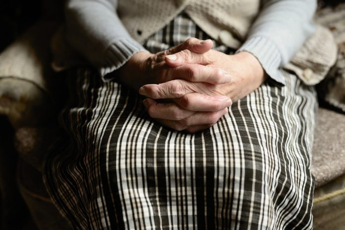 Як допомогти людям похилого віку під час карантину — 5 ідей Як допомогти людям похилого віку під час карантину — 5 ідей