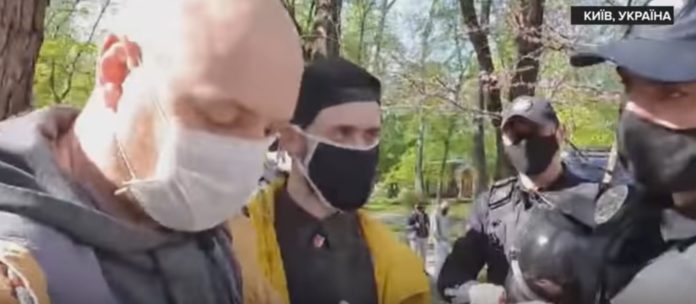 Справу про побиття журналіста в Києві розслідує ДБР