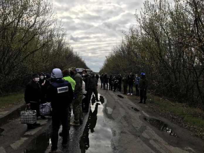 В Україні розпочався обмін полоненими В Україні розпочався обмін полоненими