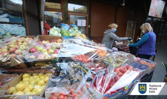 Мерія Львова очікує на роз’яснення уряду щодо роботи ринків Мерія Львова очікує на роз’яснення уряду щодо роботи ринків