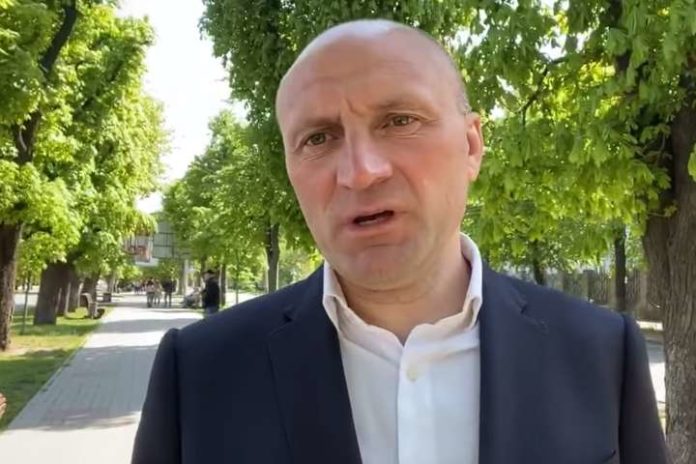 Мер Черкас шкодує, що голосував за Зеленського: президент — диктатор Мер Черкас шкодує, що голосував за Зеленського: президент — диктатор