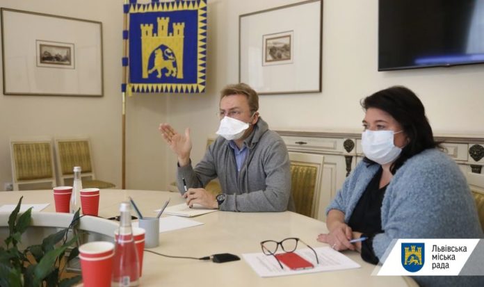 Мер Львова пропонує надати містам більше самостійності в умовах карантину Мер Львова пропонує надати містам більше самостійності в умовах карантину