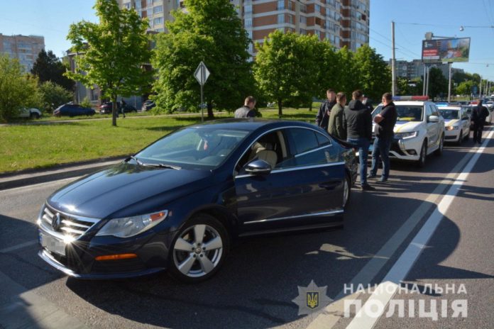 З’явилося відео затримання ймовірного крадія автомобіля у Львові З’явилося відео затримання ймовірного крадія автомобіля у Львові