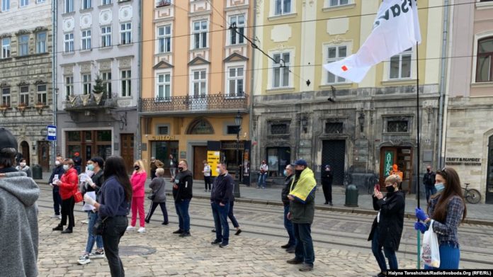 У Львові представники малого бізнесу вийшли на протест У Львові представники малого бізнесу вийшли на протест