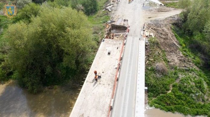 На Львівщині відремонтують два мости На Львівщині відремонтують два мости
