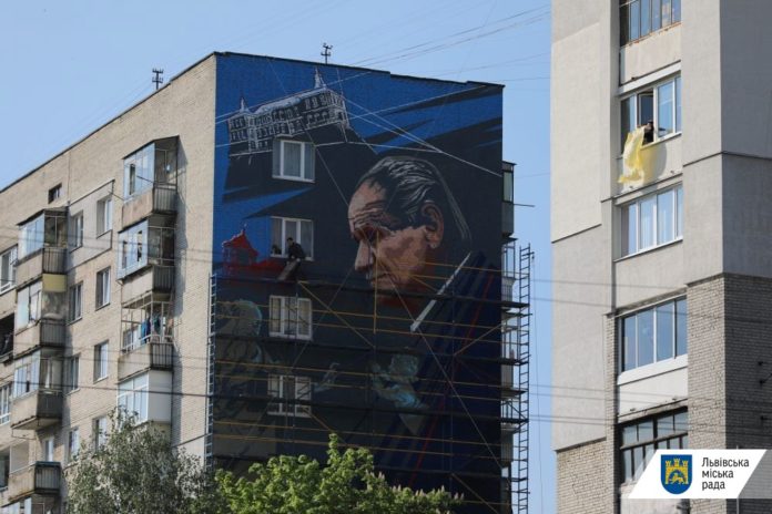 У Львові відкрили мурал, присвячений Борису Возницькому (фото) У Львові відкрили мурал, присвячений Борису Возницькому (фото)