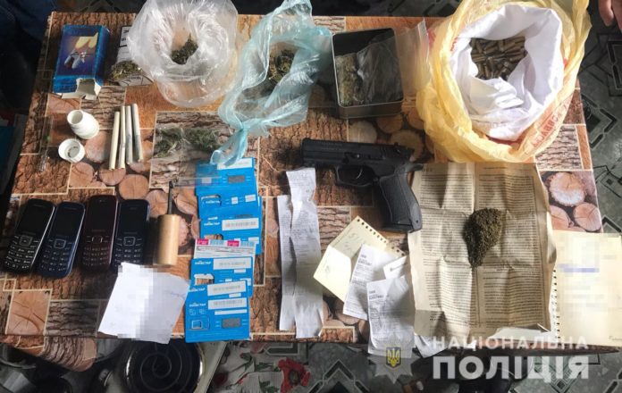 В одній з квартир Львова наркоторговці обладнали лабораторію В одній з квартир Львова наркоторговці обладнали лабораторію