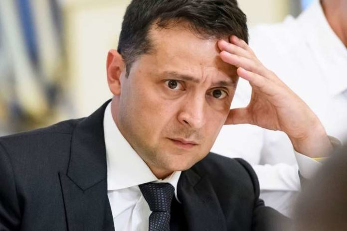 Рейтинг Зеленського продовжує знижуватися Рейтинг Зеленського продовжує знижуватися