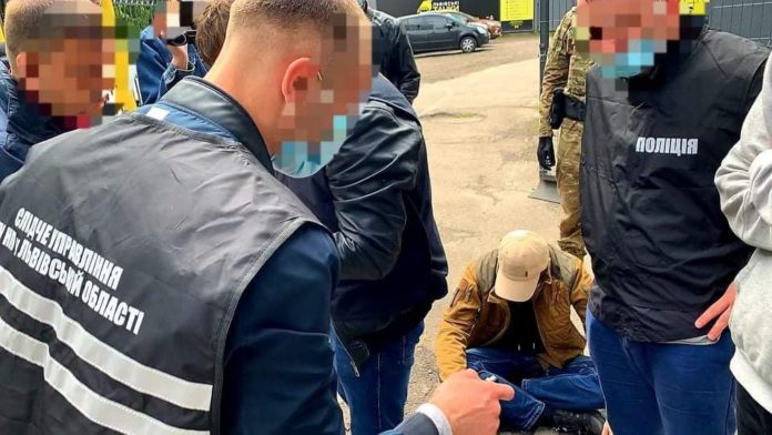 Львівська муніципальна варта охороняла об’єкти на приватне замовлення Львівська муніципальна варта охороняла об’єкти на приватне замовлення