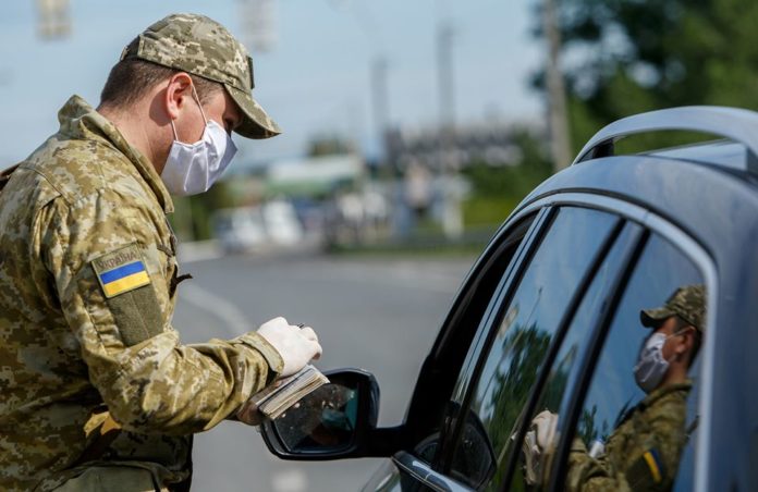 Кабмін змінив вимоги щодо в’їзду в Україну іноземців Кабмін змінив вимоги щодо в’їзду в Україну іноземців