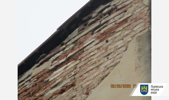 У львівській мерії повідомили, на які аварійні об’єкти виділять кошти У львівській мерії повідомили, на які аварійні об’єкти виділять кошти
