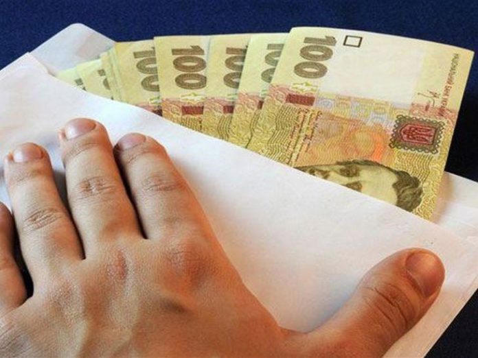 За хабарництво 27-річному дрогобичанину загрожує до восьми років за ґратами За хабарництво 27-річному дрогобичанину загрожує до восьми років за ґратами