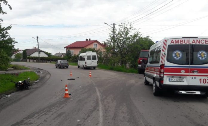 На Львівщині п’яна мотоциклістка скоїла ДТП На Львівщині п’яна мотоциклістка скоїла ДТП