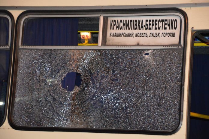 Як виглядав салон автобусу, де утримували заручників луцький терорист (фото) Як виглядав салон автобусу, де утримували заручників луцький терорист (фото)