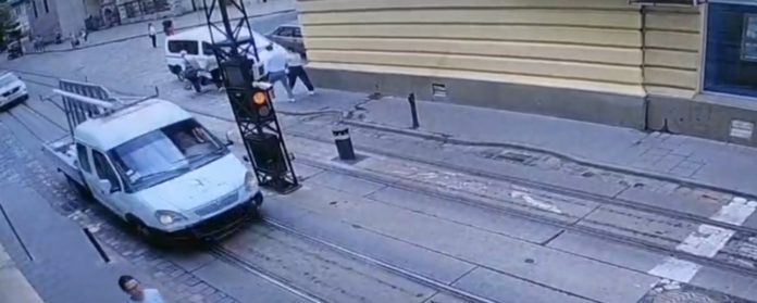 У Львові трамваї №1 та 2 тимчасово курсують за зміненим маршрутом У Львові трамваї №1 та 2 тимчасово курсують за зміненим маршрутом