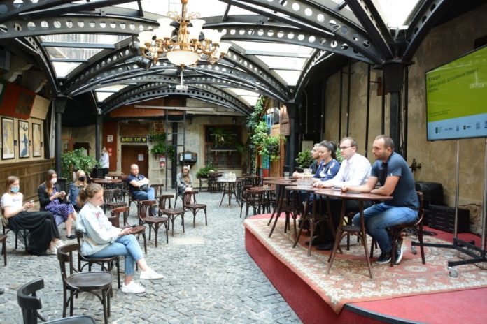 У Львові стартувала соціальна кампанія «3D водій» У Львові стартувала соціальна кампанія «3D водій»