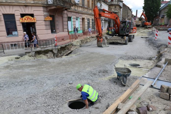 У вівторок перекриють перехрестя вул. Б. Хмельницького — вул. Опришівська У вівторок перекриють перехрестя вул. Б. Хмельницького — вул. Опришівська