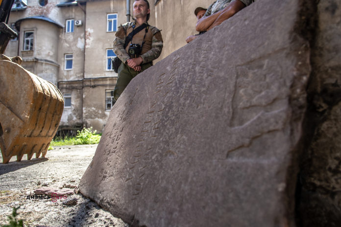 Ліцензованим гідом Львова відтепер можна стати онлайн Ліцензованим гідом Львова відтепер можна стати онлайн