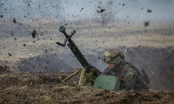 На Донбасі бойовики шість разів порушили режим «тиші» — штаб На Донбасі бойовики шість разів порушили режим «тиші» — штаб