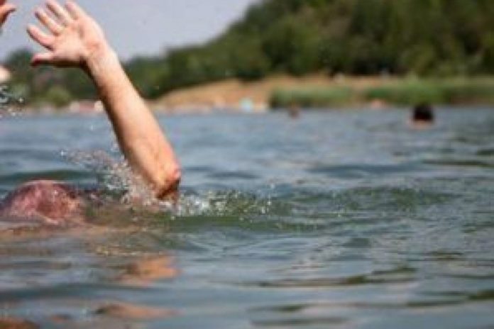 На Львівщині потонуло двоє людей На Львівщині потонуло двоє людей