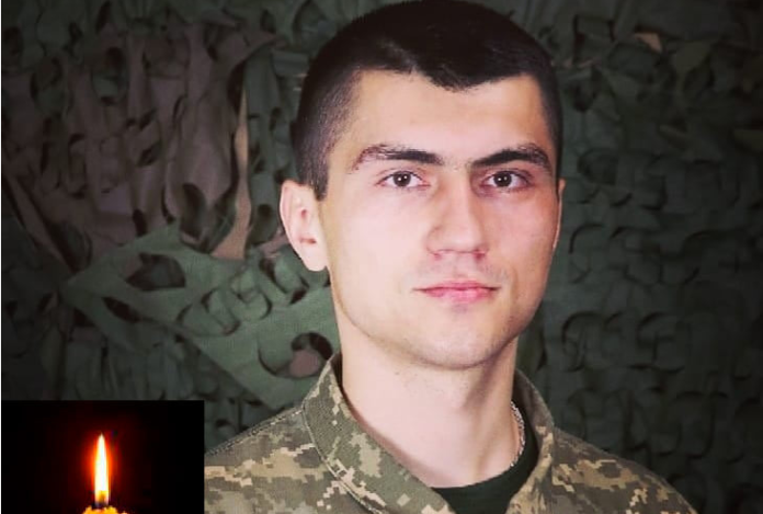 Під час обстрілів на Донбасі загинув журналіст, волонтер та депупат з Львівщини Тарас Матвіїв Під час обстрілів на Донбасі загинув журналіст, волонтер та депупат з Львівщини Тарас Матвіїв