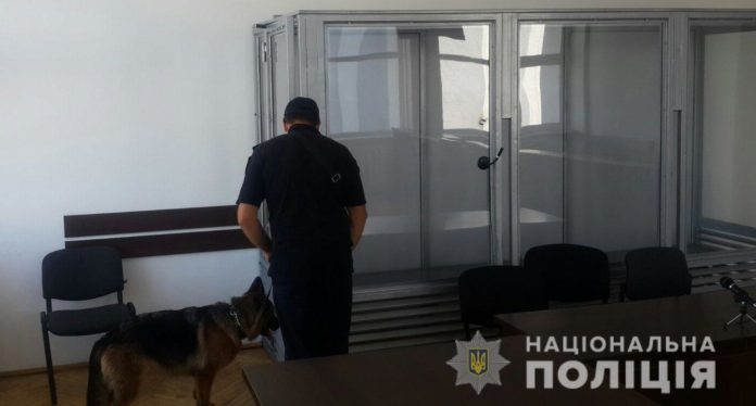 Замінування приміщення судів у Львові не підтвердилося Замінування приміщення судів у Львові не підтвердилося